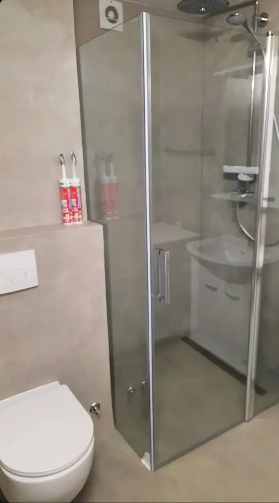 montaža, tuš kabina